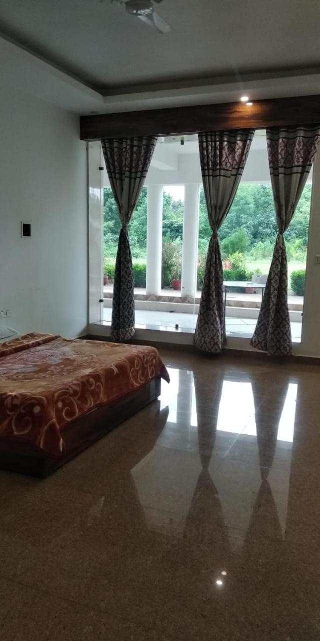 Hotel Radha Rani Mahal Khajuraho Exterior photo